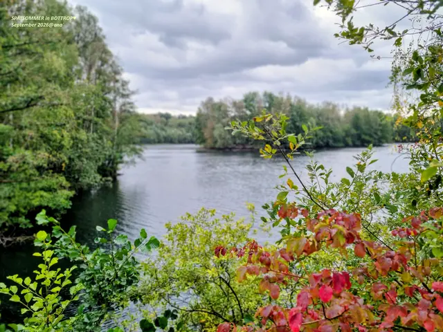SPÄTSOMMER-Spaziergang, ja, 
auch mit einigen kleinen Regenschauern
an den BOTTROPER´ Seen´

(Heidesee und Heidhofsee)

September 2026@AnastasiA