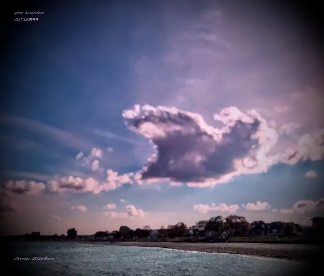 ... kürzlich an der OSTSEE♥
anderSehen´

WOLKEN Meer und sonniger HIMMEL
ein klein wenig nachbereitet (paintnet)

Oktober 2026@AnastasiA