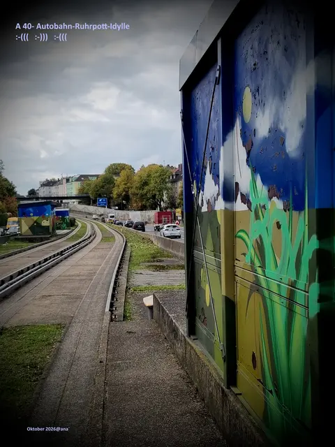irgendwie
"hübsch-hässlich"

... eine BUS-Trasse auf der A 40
bei Essen-Huttrop !

Ruhrgebiet
Essen
Industrie-Großstadt
...auch das ist
H E I M A T 
wenn auch nicht gerade 
wirklich ansehnlich

2026@AnastasiA
